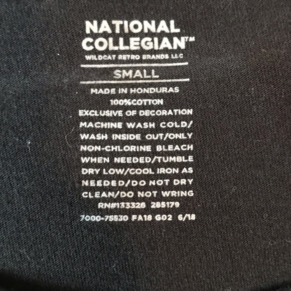 University of Wisconsin - Madison UW Badgers Short Sleeve Shirt - Picture 4 of 4